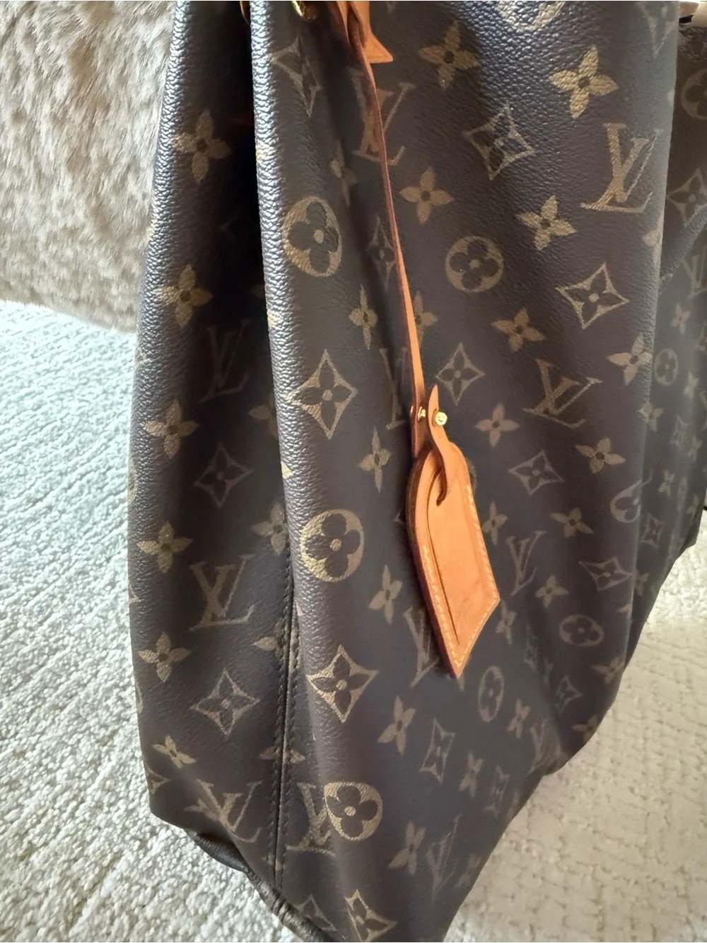 Louis Vuitton Graceful PM Monogram Hobo Shoulder Bag